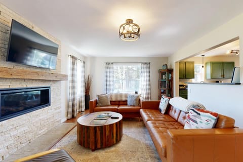 Edwards Escape House in Edwards