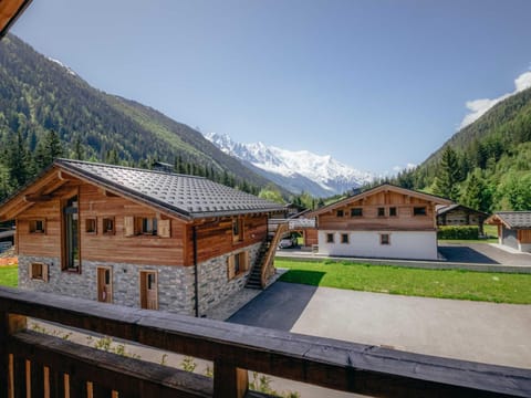 Chalet moderne 4 étoiles, 11 pers., sauna et parking - FR-1-343-180 Chalet in Chamonix