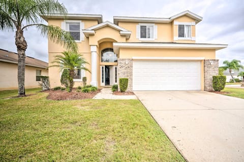 Dog-Friendly Kissimmee Home with Lanai and Pool! House in Kissimmee