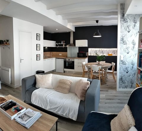 Kitchen or kitchenette, Living room, Dining area, stove, kitchen