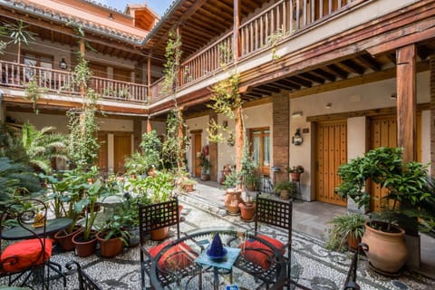Patio, Garden, Balcony/Terrace