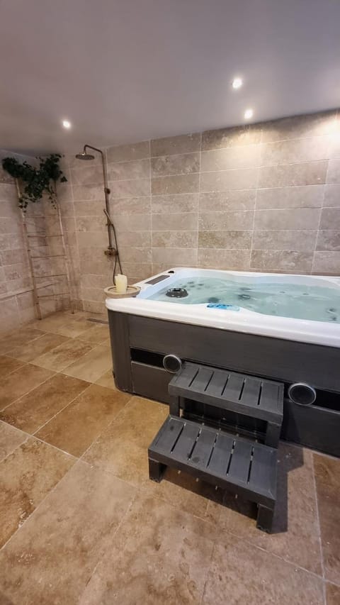 Sauna, Spa and wellness centre/facilities