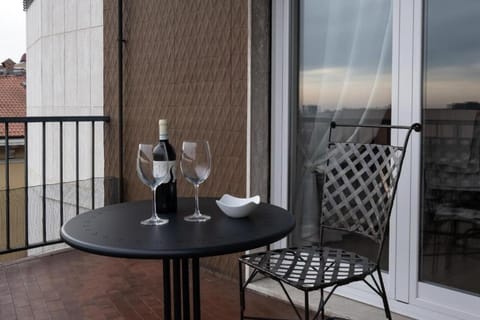 cute and cozy apartment train station Apartment in Bergamo