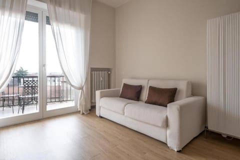 cute and cozy apartment train station Apartment in Bergamo