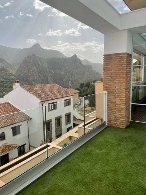 Natural landscape, Balcony/Terrace, Mountain view