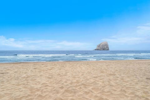 Serendipity by the Sea House in Pacific City