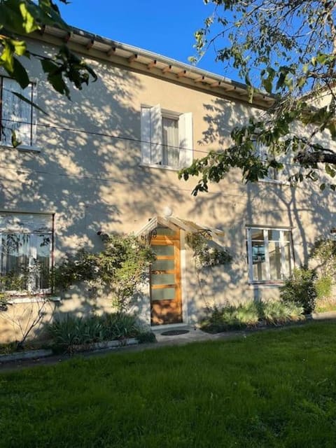 Location maison à Chadron : Haute Loire House in Auvergne-Rhône-Alpes