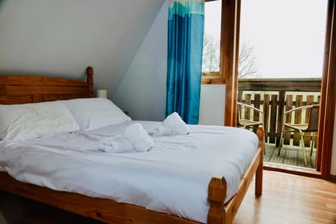 Bed, Balcony/Terrace, Photo of the whole room, Bedroom