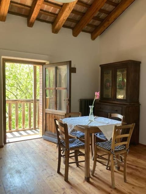 View (from property/room), Balcony/Terrace, Dining area