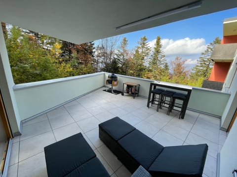 Patio, View (from property/room), Balcony/Terrace