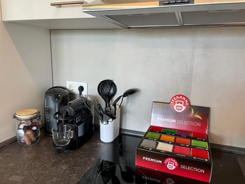 Coffee/tea facilities, Kitchen or kitchenette