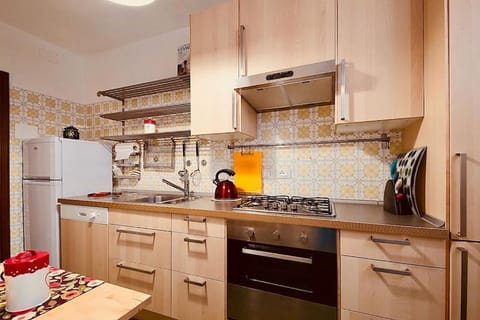 Kitchen or kitchenette, pet friendly