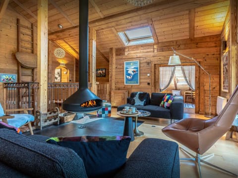 Winter, Living room, Seating area