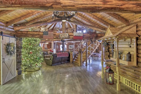 Ironwood Superior Home about 4 Mi to Big Powderhorn! House in Wisconsin