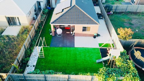 Property building, Bird's eye view, Garden view