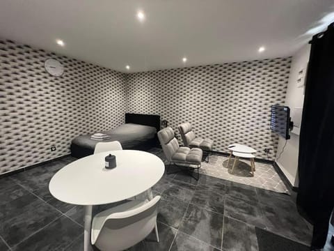 Joli appartement Apartment in Bourgogne-Franche-Comté