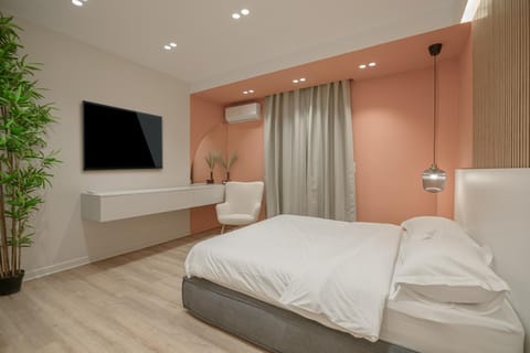 TV and multimedia, Photo of the whole room, Bedroom