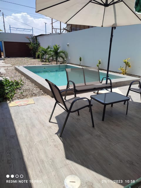 Pool view, Swimming pool