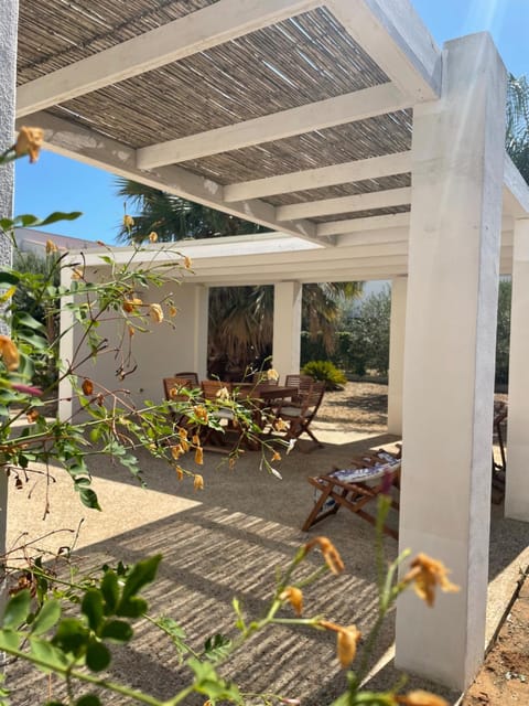 Patio, Dining area
