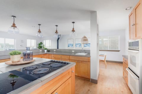 Sunset Shores House in Pacific City