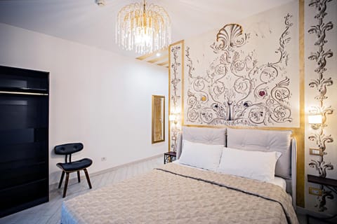Bed, Photo of the whole room, wardrobe