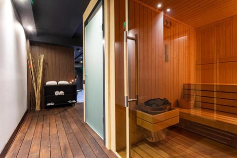 Property building, Sauna, Seating area, towels