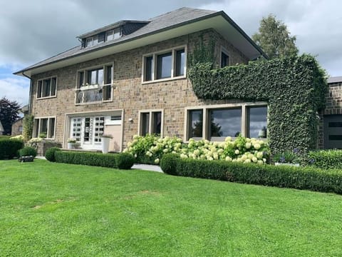 Les Rhododendrons Apartment in Wallonia, Belgium