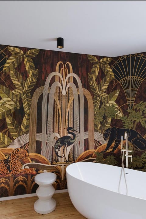 Bathroom, Bath
