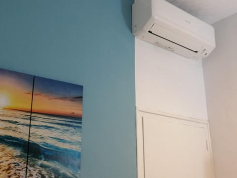 internet, air conditioner