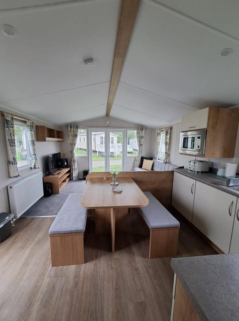 Holiday Home at Cherry Tree Holiday Park 738 House in Broadland District