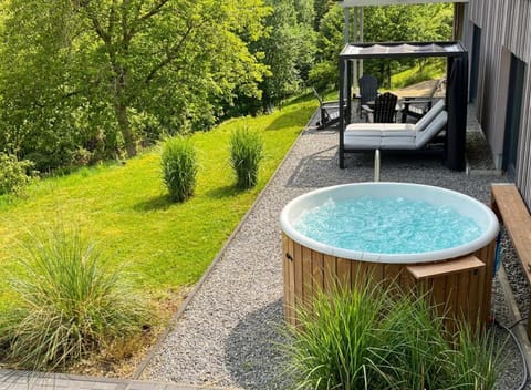 Summer, Garden, Garden, Hot Tub, Garden view, Pool view