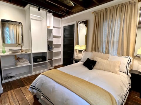 Bed, Photo of the whole room, Bedroom, wardrobe