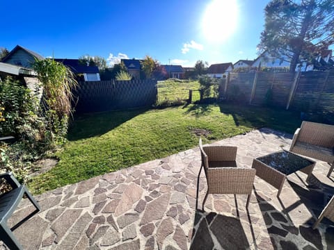 Spring, Garden, Balcony/Terrace, Garden view