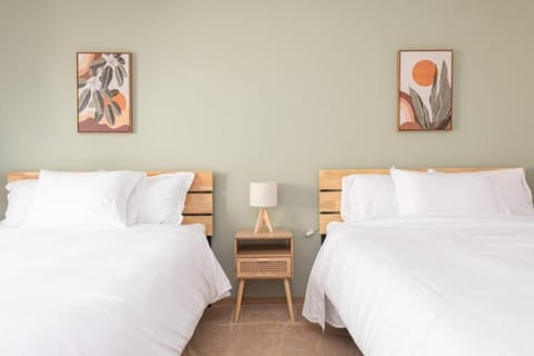 Cozy 2 bedroom condo walking distance from the beach Apartment in Ocean Shores