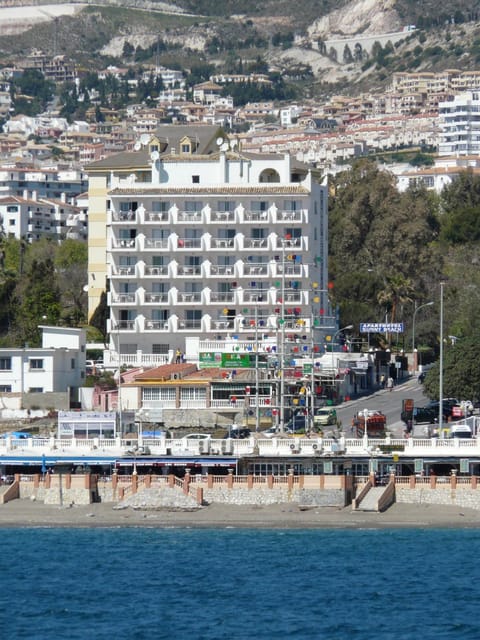 Property building, Day, Neighbourhood, Beach