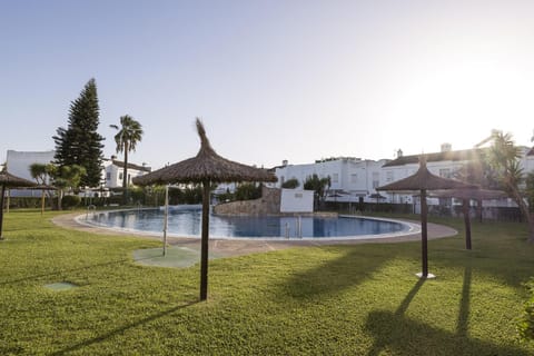 Garden, Swimming pool