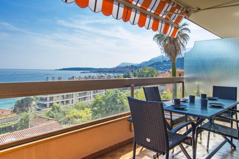 "La Cuse" Vue Mer Imprenable, Calme, Parking Apartment in Menton