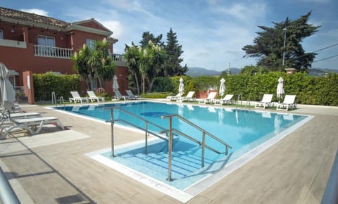 Spring, Day, Natural landscape, Summer, Mountain view, Swimming pool, sunbed