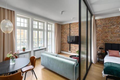 Photo of the whole room, Seating area, Bedroom
