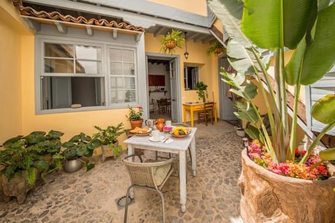 Patio, Garden