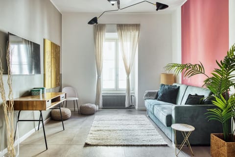 TV and multimedia, Living room, Photo of the whole room, air conditioner
