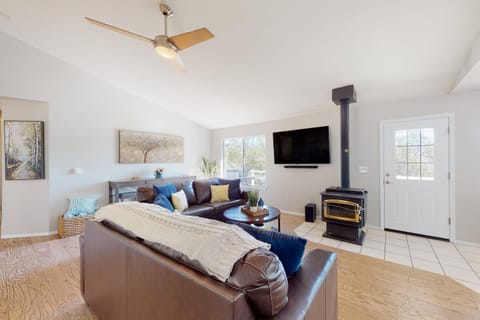 Five Oaks Circle Ranch House in Oakhurst