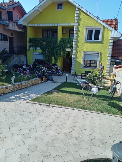 Apartman Zivic Apartment in Serbia