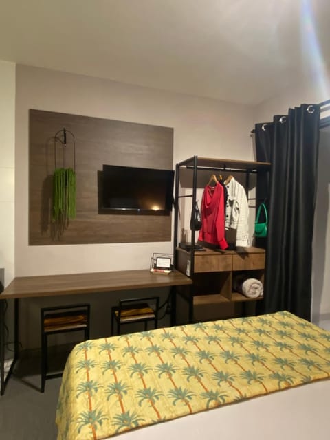Communal lounge/ TV room, Bed, TV and multimedia, Photo of the whole room, Bedroom, wardrobe