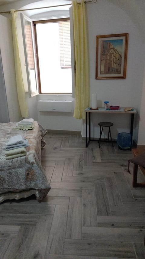 Casa vacanze su sorighe. Apartment in Bosa