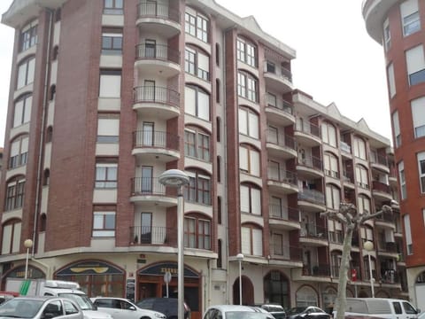 Property building, Street view