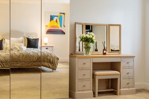 Bed, Bedroom, wardrobe