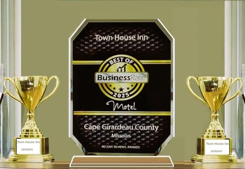 Jackson Town House Inn Hotel in Ozark Mountains