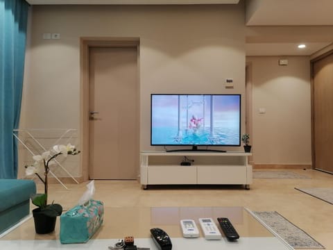 Communal lounge/ TV room, TV and multimedia, Evening entertainment