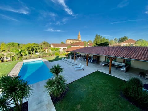 Balcony/Terrace, Pool view, Swimming pool, Swimming pool